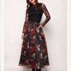 Ivy City Co Vanessa Skirt in midnight roses.